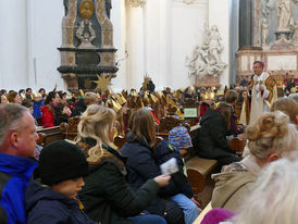 Diözesale Aussendung der Sternsinger im Hohen Dom zu Fulda (Foto:Karl-Franz Thiede)